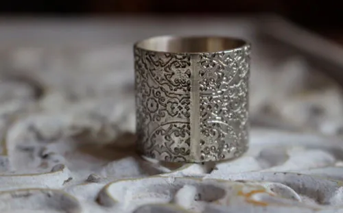 Baudelaire, anillo espíritu romántico y simbolista en plata