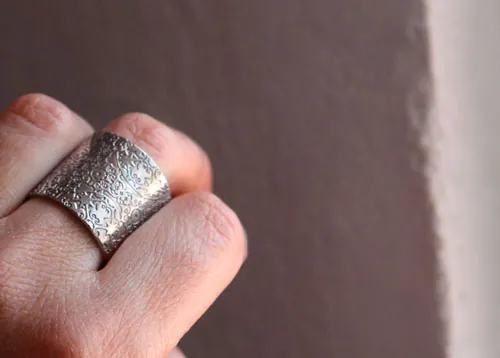 Baudelaire, anillo espíritu romántico y simbolista en plata