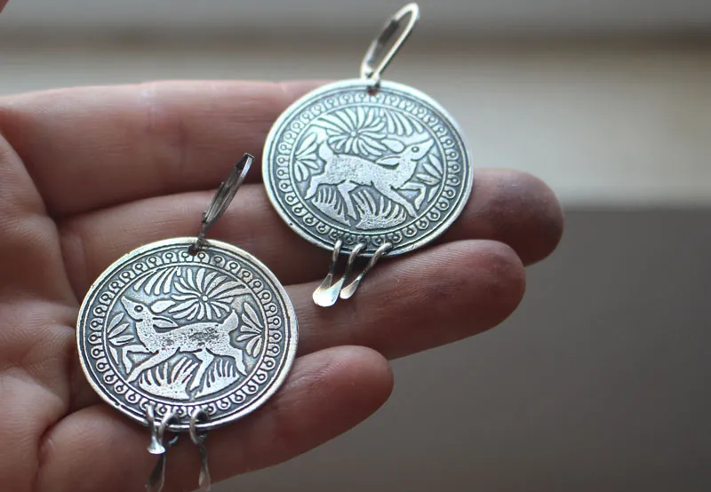 Bidxuin, aretes ciervo mexicano en plata