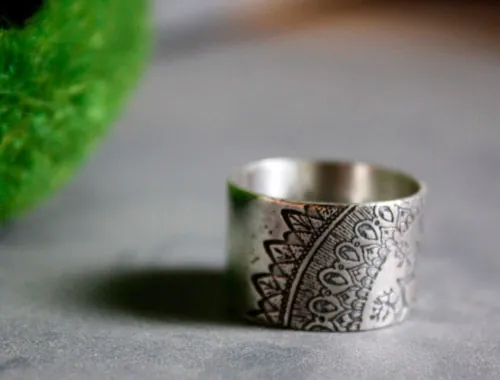 Blessed, anillo mandala del bosque en plata