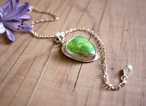 Bliss anís, pulsera primavera en plata con gaspeíta