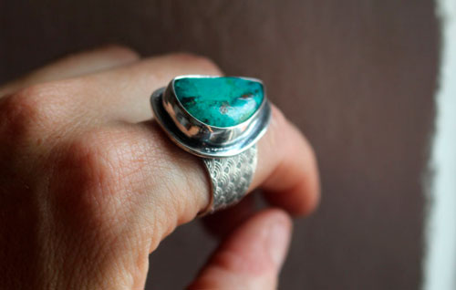 Blue wave, Japanese sea ring in sterling silver and chrysocolla