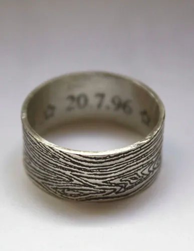 Bodas de madera, anillo aniversario de 5 años de matrimonio en plata