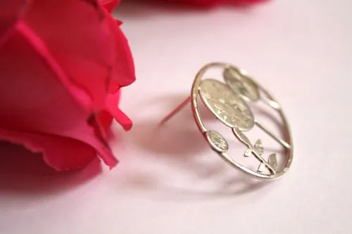 Bosque, broche árbol forestal en plata