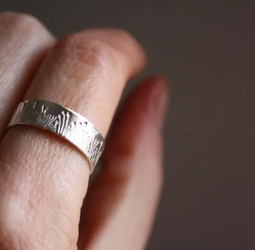 Briznas de hierba salvaje, anillo El Mago de Oz en plata