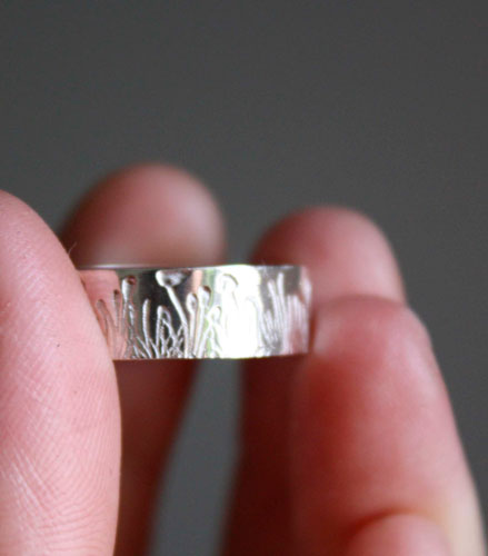 Briznas de hierba salvaje, anillo El Mago de Oz en plata