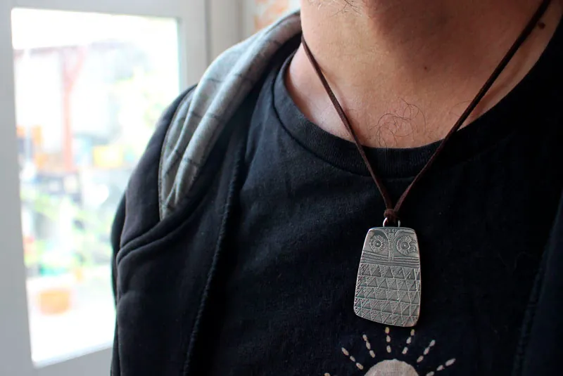 Búho neolítico, collar ave de la Edad del Cobre en plata