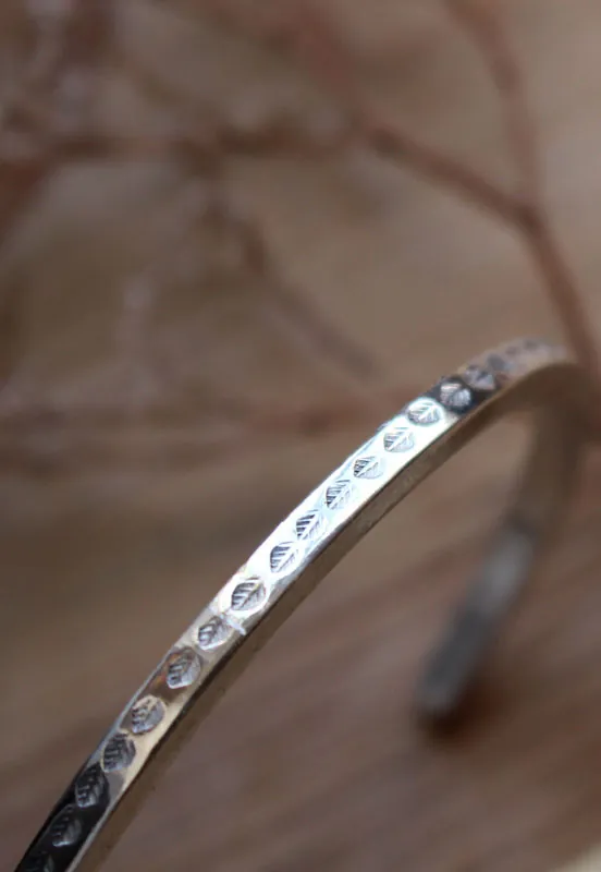 Camino de hojas, pulsera paseo bucólico en plata