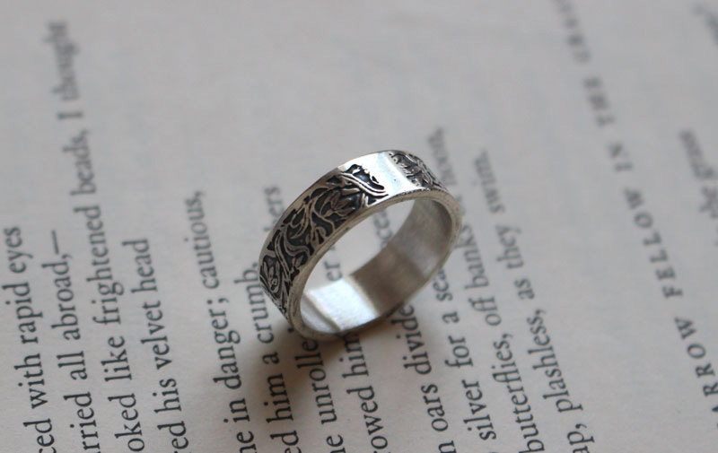 Campanilla de invierno, anillo flor en plata