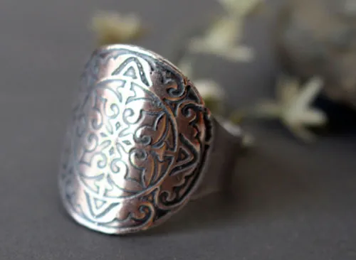 Cassius, anillo sello escudo medieval en plata