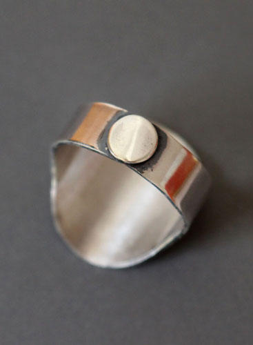 Cassius, medieval shield signet ring in silver