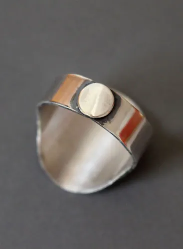 Cassius, anillo sello escudo medieval en plata