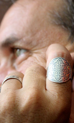 Cassius, medieval shield signet ring in silver