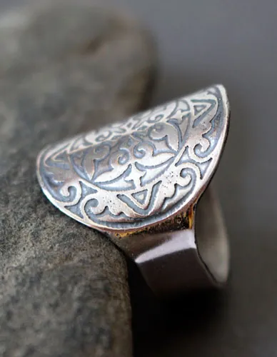 Cassius, anillo sello escudo medieval en plata