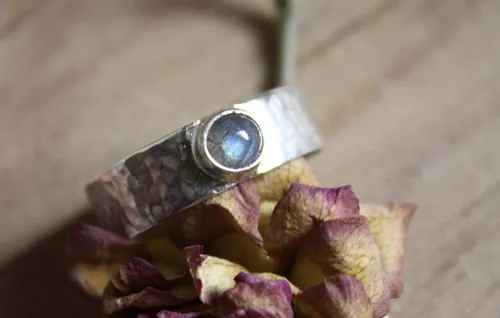 Catch my Soul, anillo de promesa en plata, labradorita y labradorita blanca