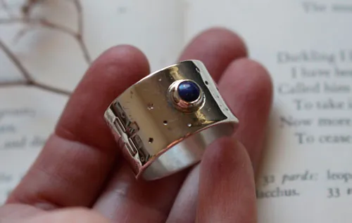 Certidumbre, anillo de fe en plata y lapislázuli