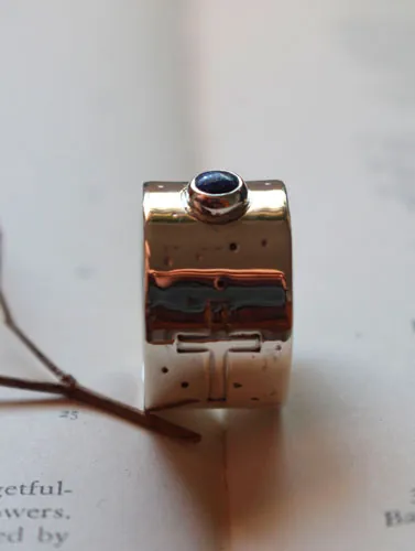 Certidumbre, anillo de fe en plata y lapislázuli