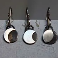 Ciclo lunar, aretes fases de la luna en plata y latón
