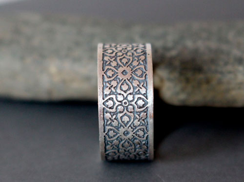 Clave de bóveda, anillo gótico medieval en plata