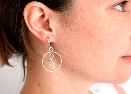 Clave de sol, aretes nota musical en plata