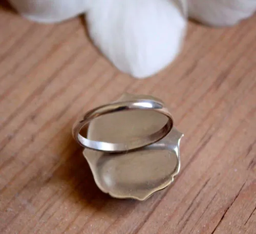 Cleopatra, anillo egipcio de plata y lapislázuli