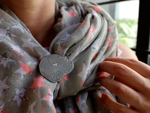 Como un sueño, broche zorro en plata
