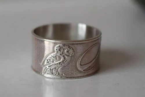 Convicción, anillo símbolos personales en plata