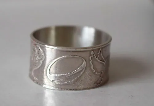 Convicción, anillo símbolos personales en plata