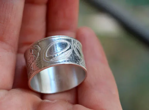 Convicción, anillo símbolos personales en plata