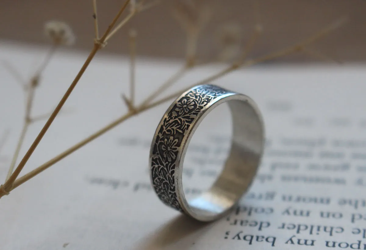 Cosmos, anillo flor de plata