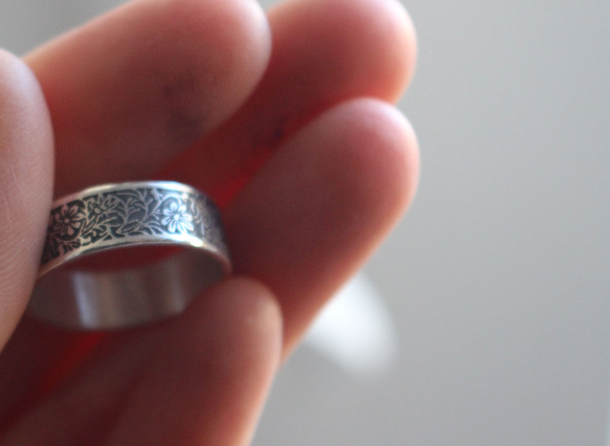 Cosmos, anillo flor de plata