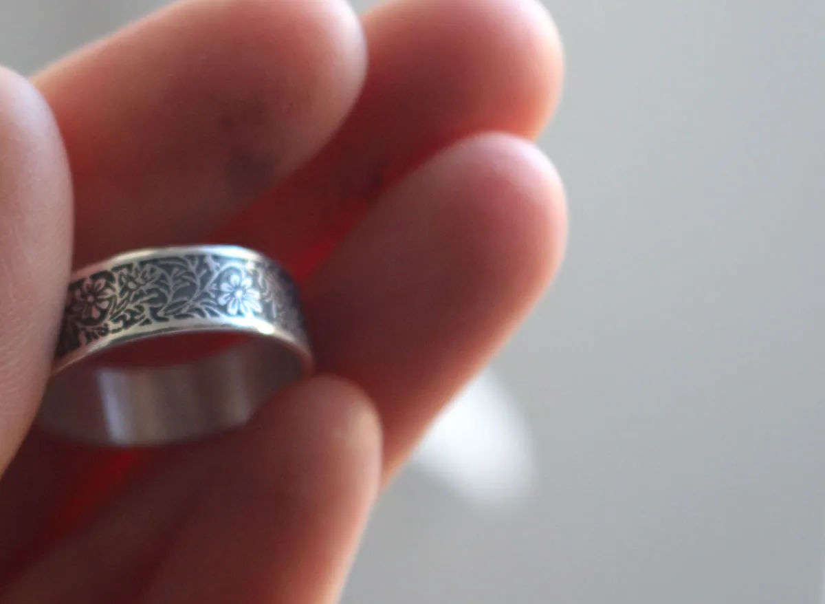 Cosmos, anillo flor de plata