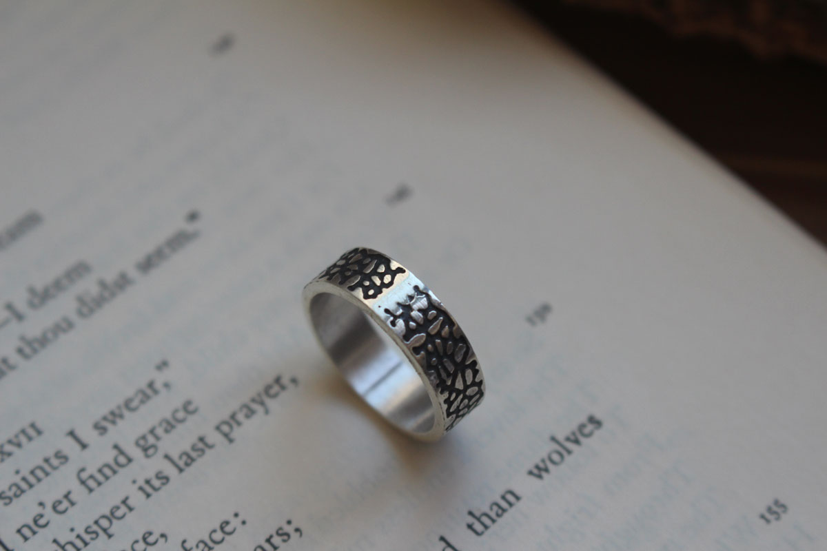 Craquelado, anillo flujo de lava en plata