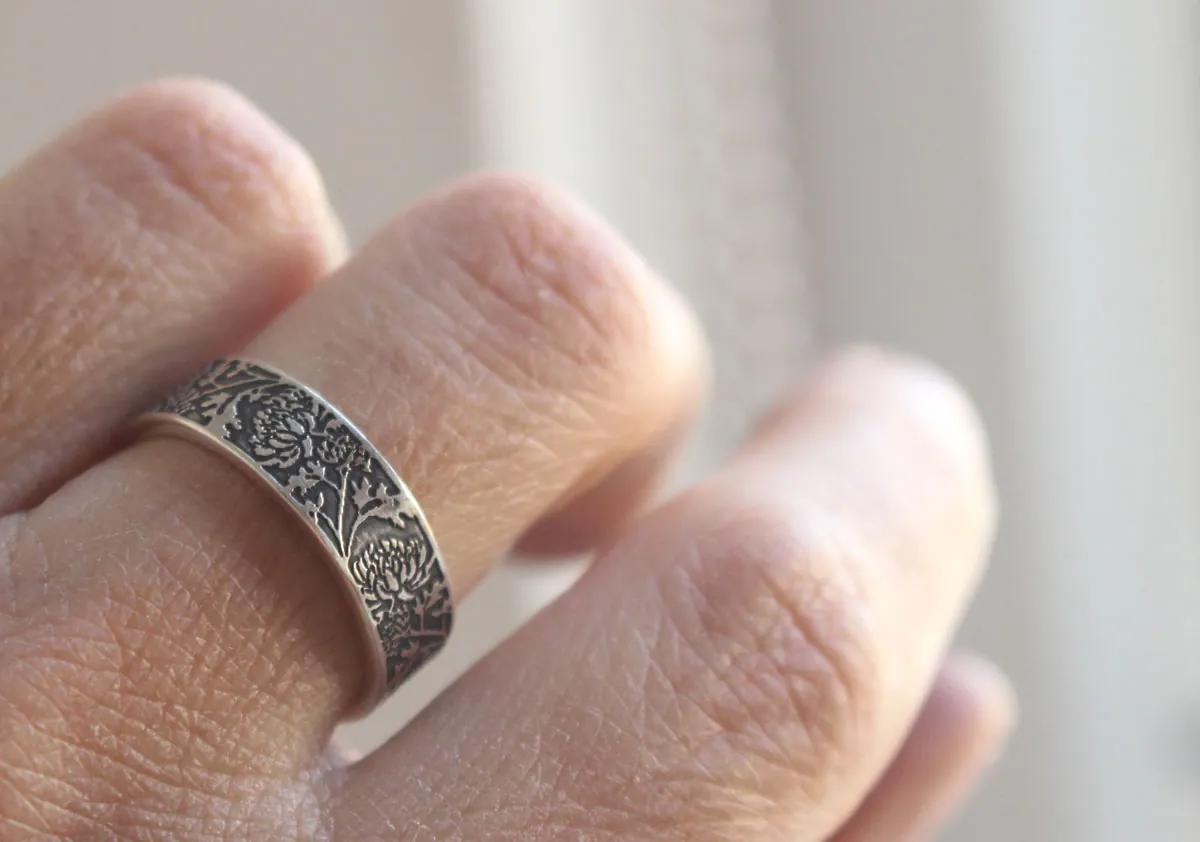 Crisantemo, anillo flor del sol en plata