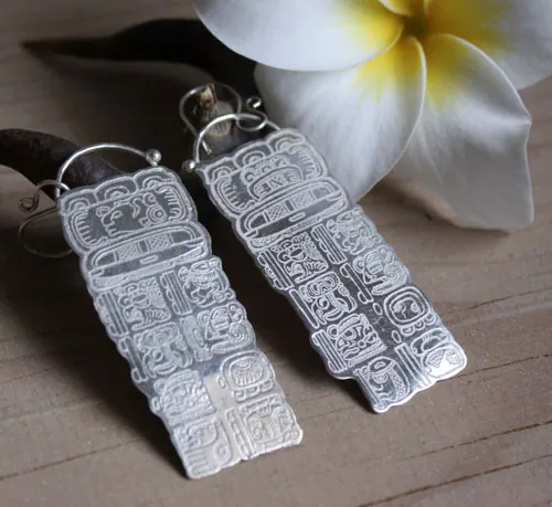 Cuenta larga maya, aretes del calendario maya en plata