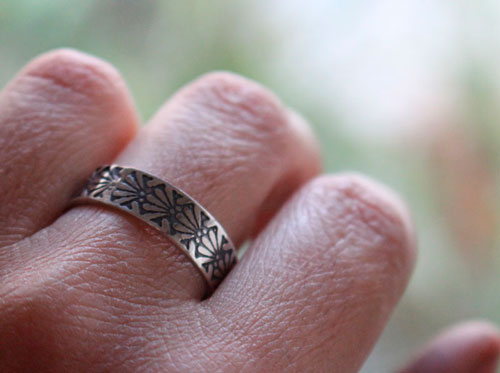 Dahlia, flower ring in sterling silver