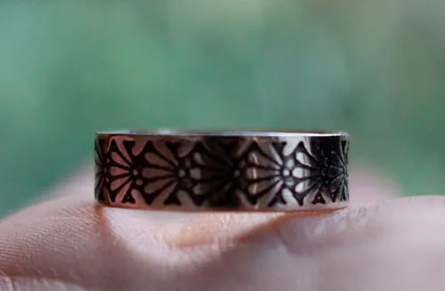 Dalia, anillo flor en plata
