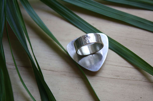 Delta, triangle ring in sterling silver and leopard jasper