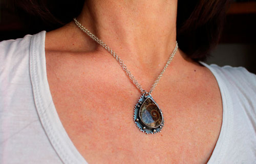 Desde el corazón del mar, collar fauna marina en plata y amonita