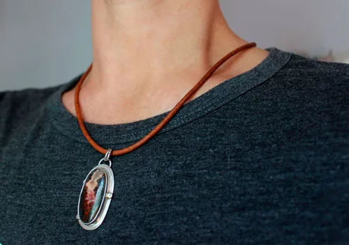 Desde lo más profundo de la tierra, collar volcán en plata y ágata Seam