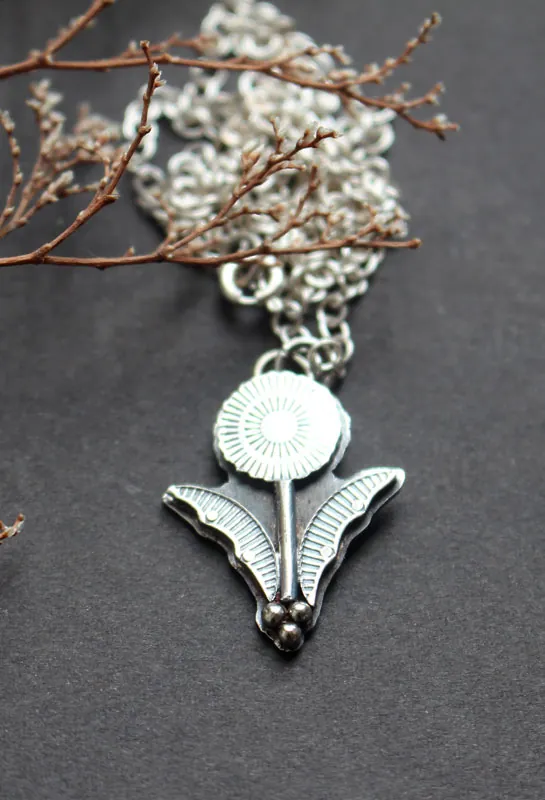 Diente de león, collar botánico en plata