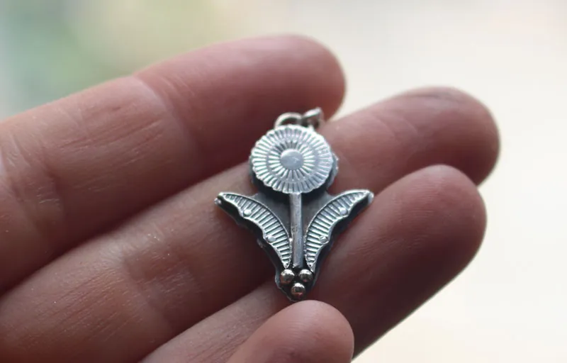 Diente de león, collar botánico en plata