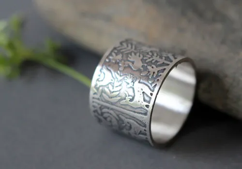 El árbol de las ciervas, anillo ciervos y aves otomí en plata