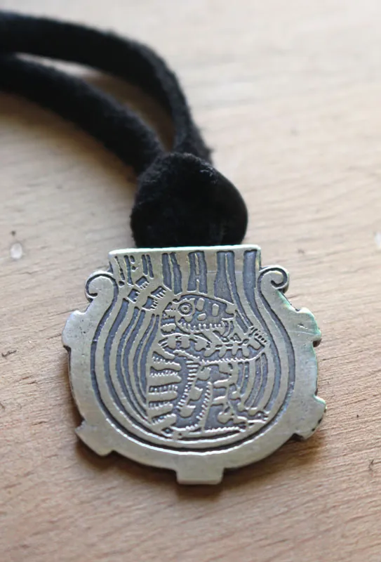 El conejo en la luna, collar leyenda maya en plata