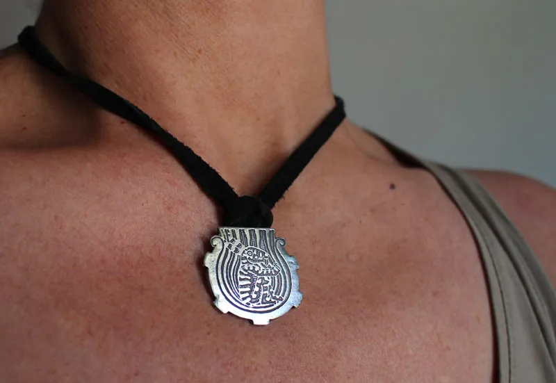El conejo en la luna, collar leyenda maya en plata