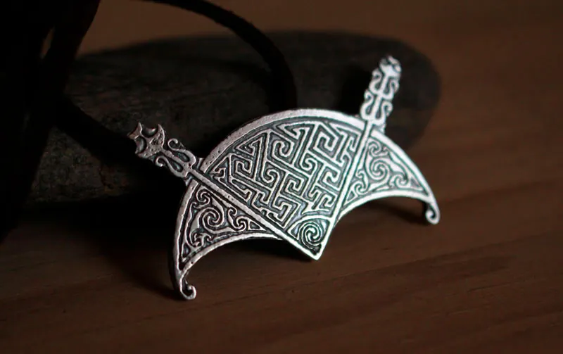 El creciente lunar de Cadboll, collar picto en plata