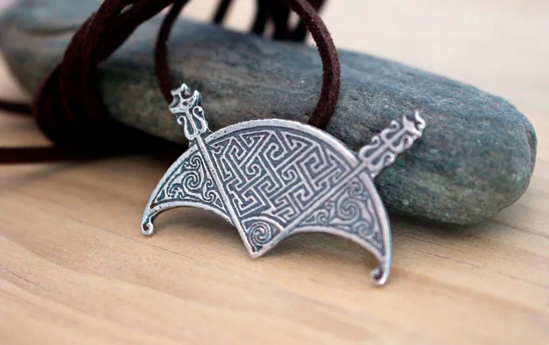 El creciente lunar de Cadboll, collar picto en plata