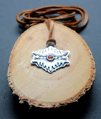 El ojo de la tierra, collar montaña tribal en plata y ámbar