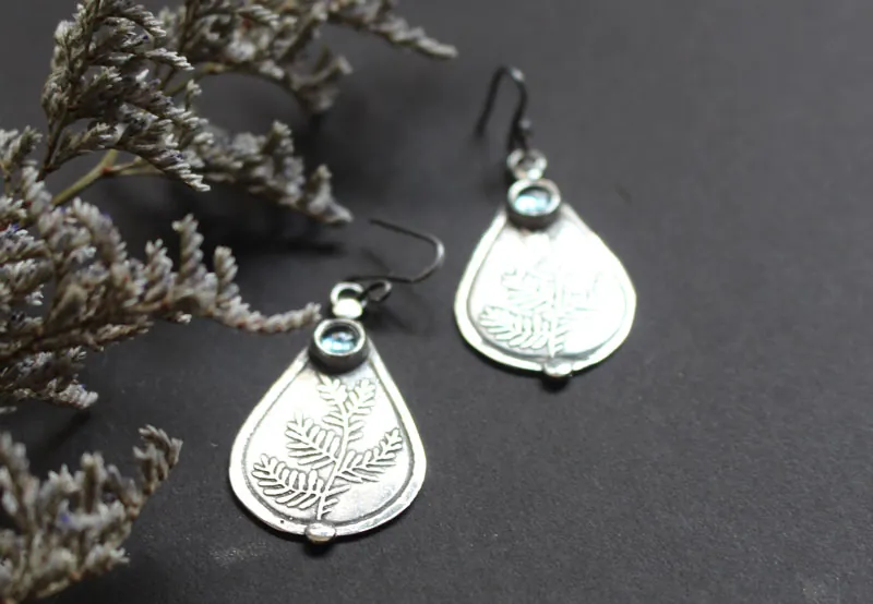 El olivo de Atenea, aretes paz y sabiduría griega en plata y zircón