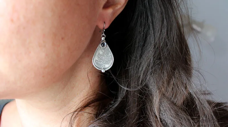 El olivo de Atenea, aretes paz y sabiduría griega en plata y zircón